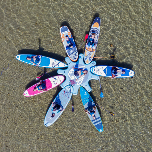 Yogakissen auf Stand-up-Paddle-Boards im Wasser — wasserfestes BOLSTair