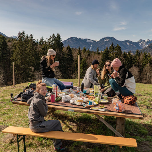 Gemeinsames Yoga-Wochenende in den Bergen — Ideen fuer den Yoga-Adventskalender